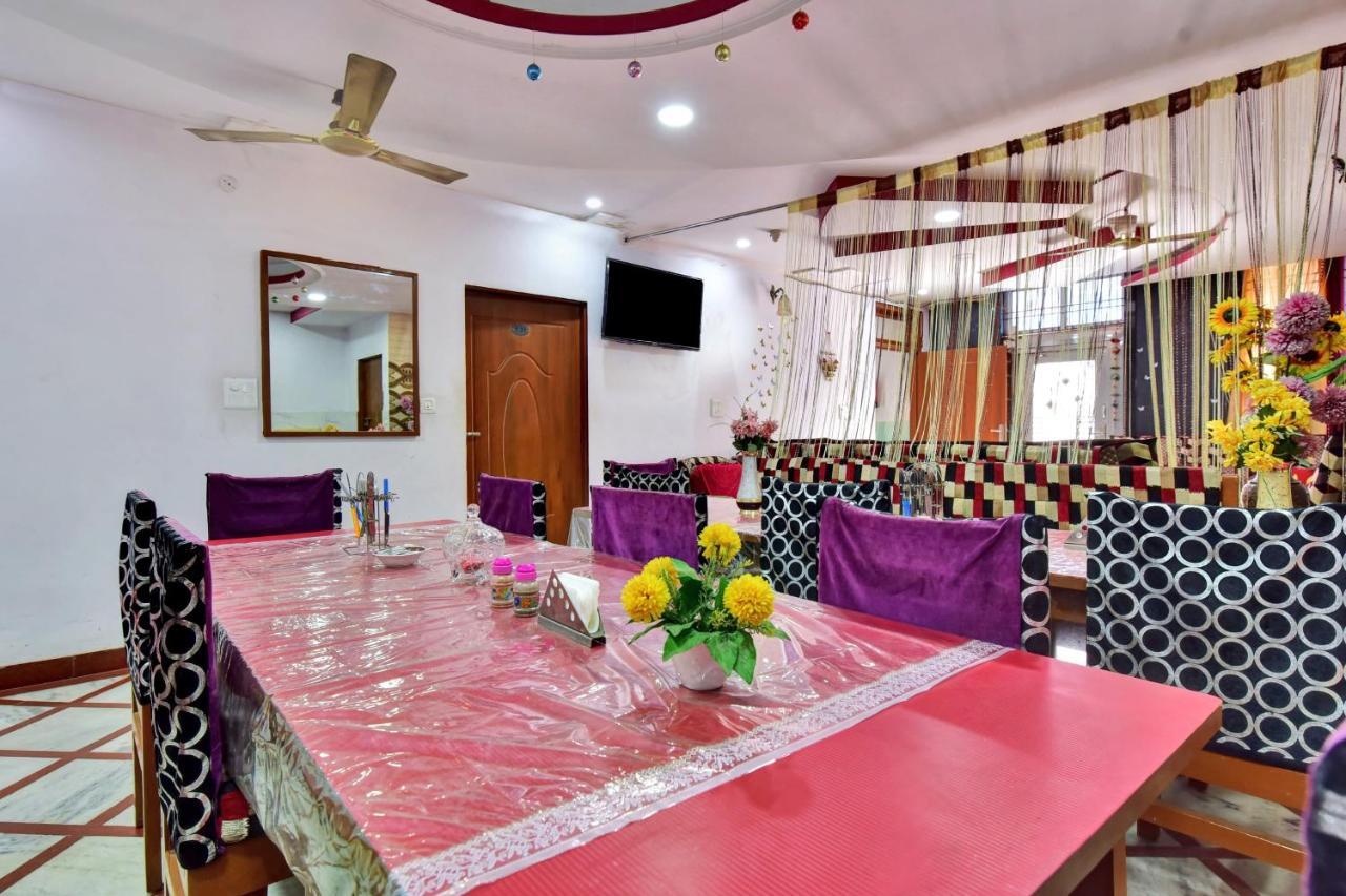 Oyo 82292 Hotel Airport Sky Inn Джайпур Екстериор снимка